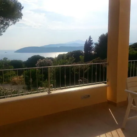 Iole Capoliveri (Isola d'Elba)